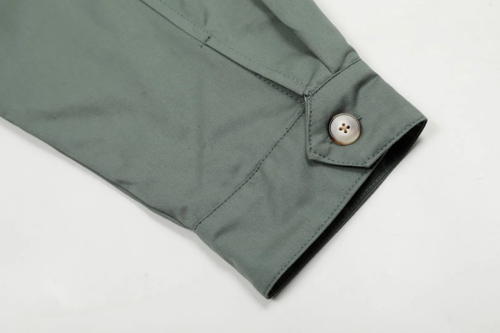 🅿️340 "Top quality" Style number: 8099# [Ralph Lauren corduroy color-blocked lapel American retro jacket] ✅Ralph Lauren American retro classic contrasting color corduroy lapel jacket ✅Pure cotton washed fabric Fabric texture version YYDS~ ✅Fashionable and casual commuting travel Simple style is classic ✅Simple and easy to match ootd essential style Versatile style Size: S-XL Color: Navy blue, matcha light green, Klein blue, retro gray green